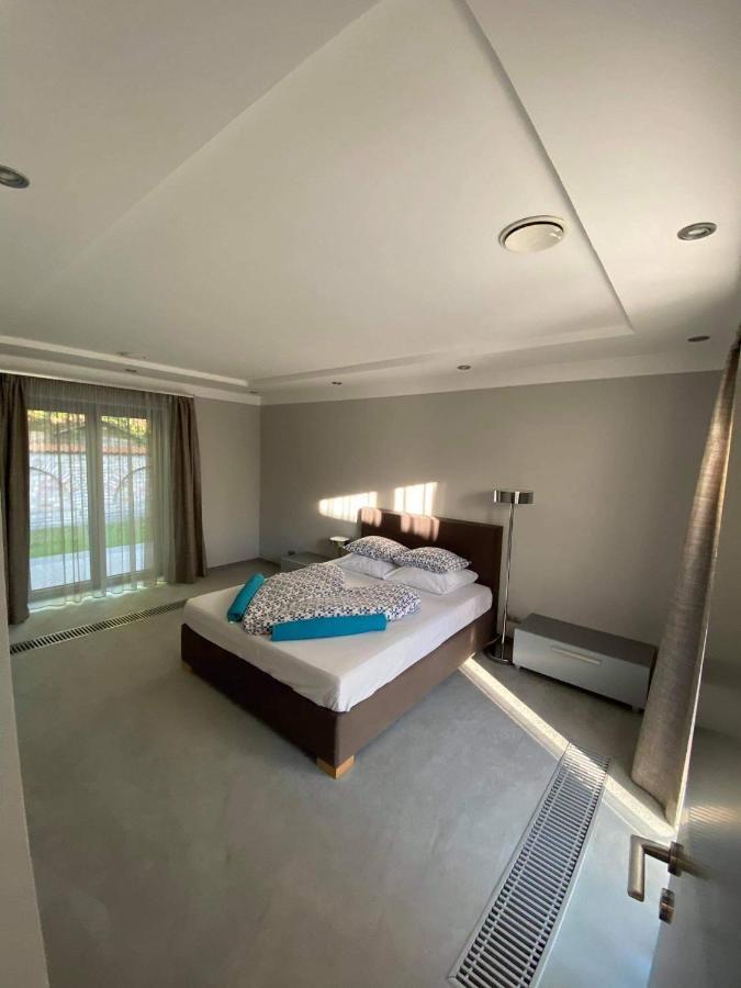 Hajnal Nyaralohaz Villa Balatonfenyves Luaran gambar