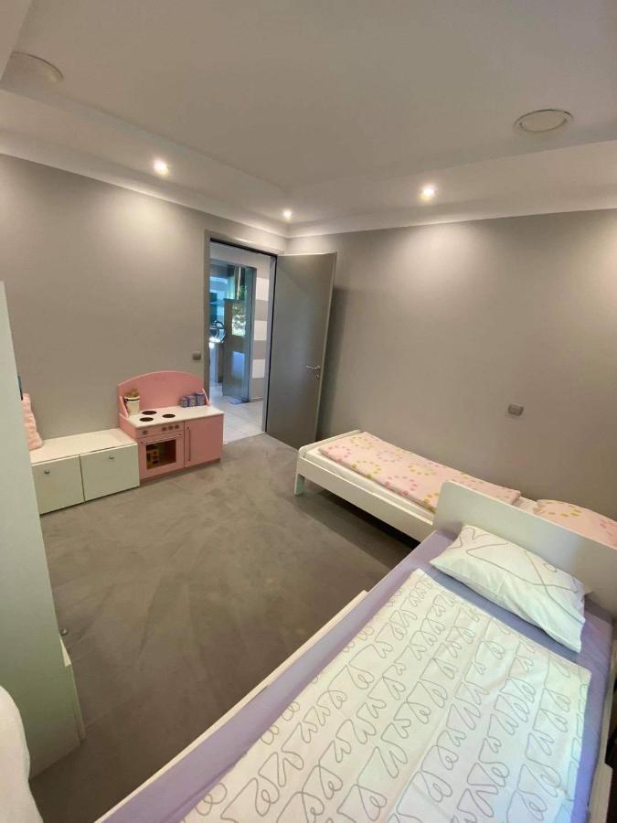 Hajnal Nyaralohaz Villa Balatonfenyves Luaran gambar